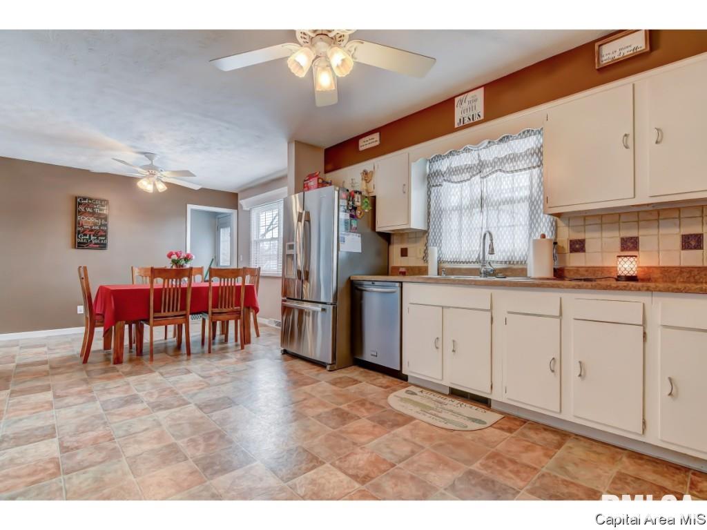 2616 Churchill Road Springfield, IL 62702 - Photo 16 of 33
