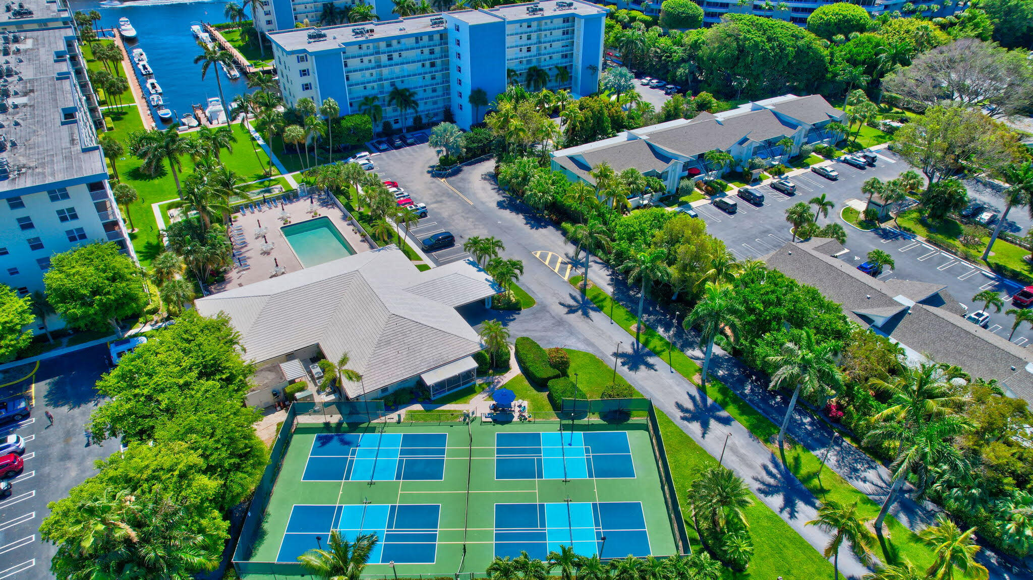 1 Harbourside Drive, Unit 4102 Delray Beach, FL 33483 - Photo 2 of 10 a picture of plants