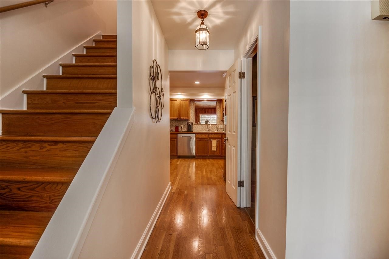 1030 Stonehenge Road Flint, MI 48532 - Photo 2 of 36 21468236-1.JPG
