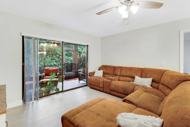 $259,000 | 1200 Southeast Parkview Place, Unit F3, Stuart, FL 34994