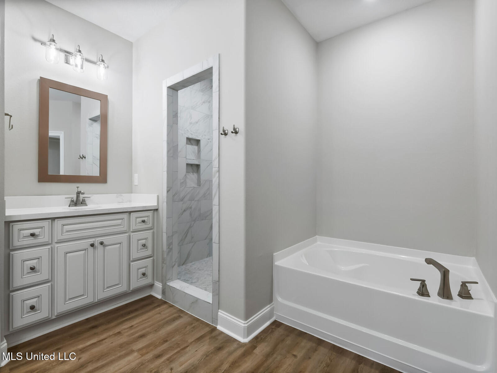 13645 Mayberry Court Biloxi, MS 39532 - Photo 11 of 18 Taylor_A214_PrimaryBath