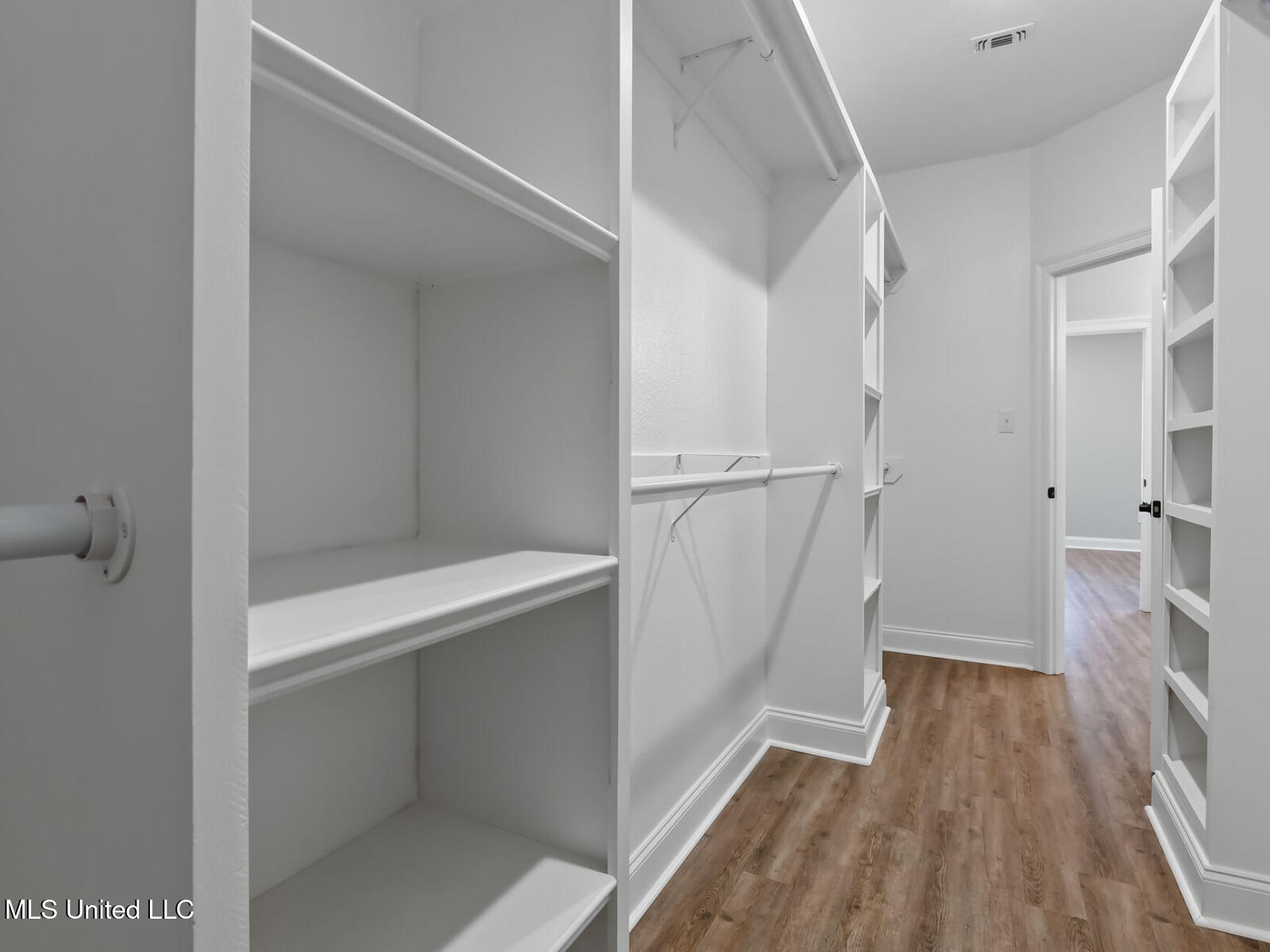 13645 Mayberry Court Biloxi, MS 39532 - Photo 14 of 18 _Taylor_A214_PrimaryClos