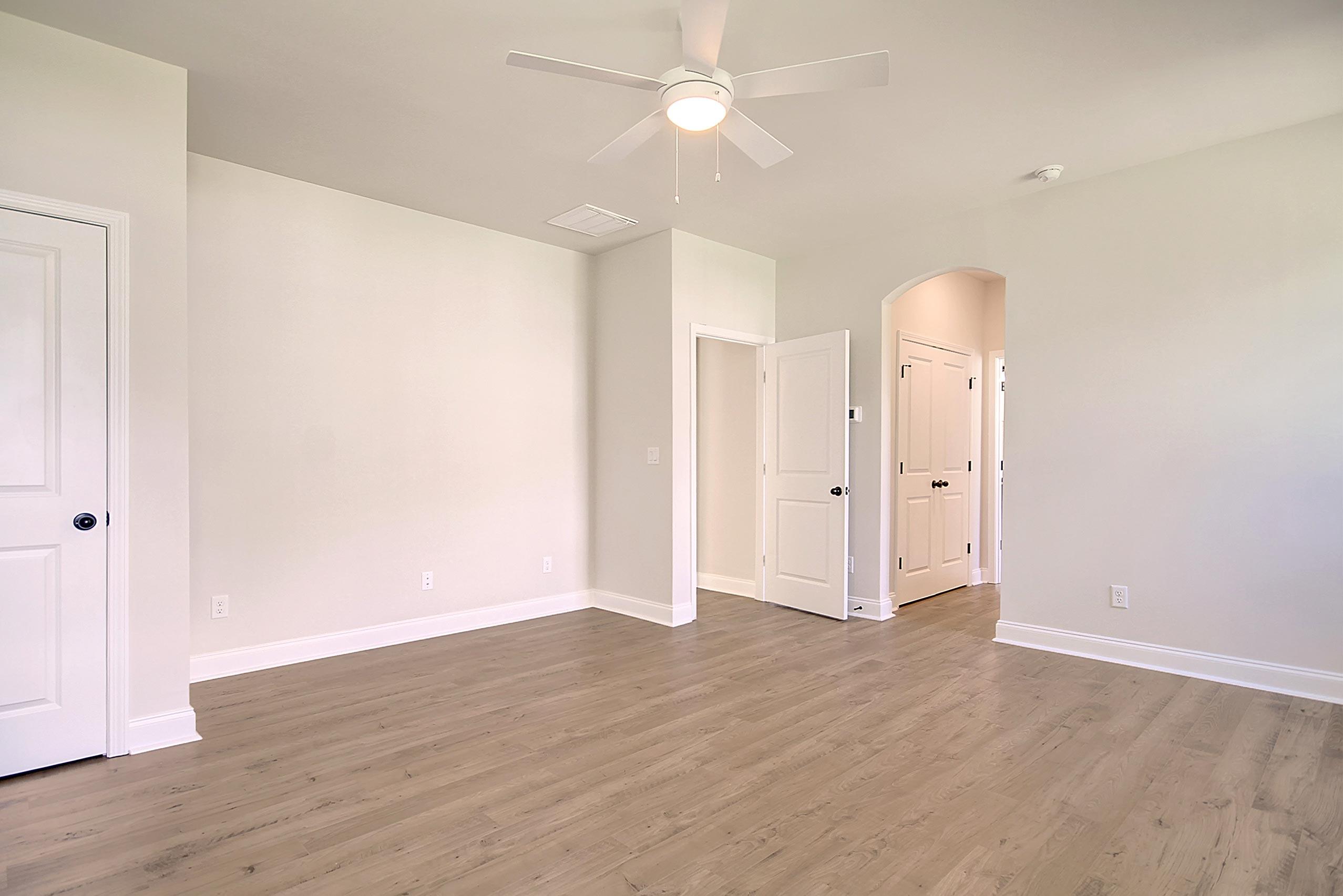 113 Braxton Road Harleyville, SC 29448 - Photo 5 of 9 Hampton Master Bedroom