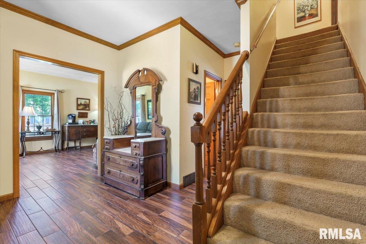 34 Red Bud Lane Springfield, IL 62712 - Photo 2 of 53 Gallery Image 2