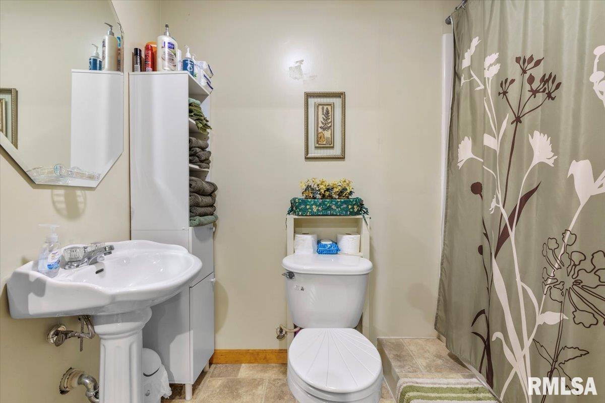 34 Red Bud Lane Springfield, IL 62712 - Photo 33 of 53 Gallery Image 33
