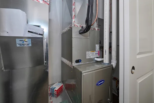 a house view with a outdoor space