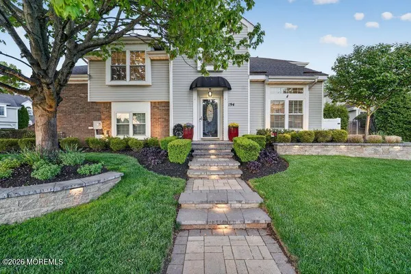 $850,000 | 194 Kentucky Way, Freehold, NJ 07728