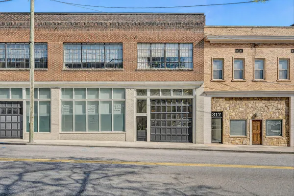 $245,000 | 319 Campbell Avenue Southwest, Unit 104, Roanoke, VA 24016