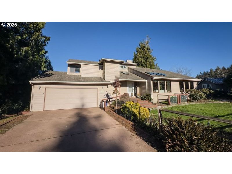 6007 View Loop Florence, OR 97439 - Photo 1 of 44 Gallery Image 1