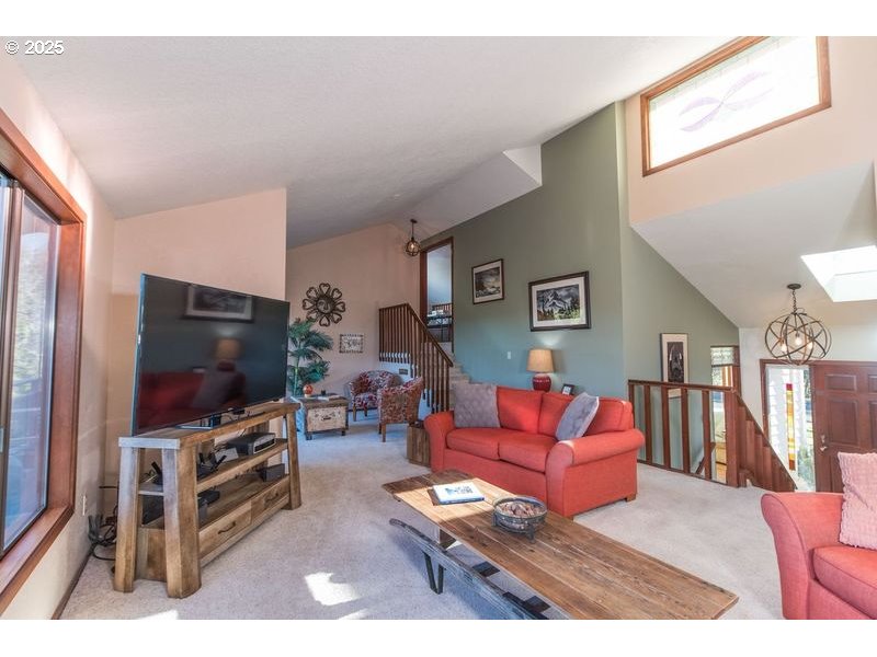 6007 View Loop Florence, OR 97439 - Photo 16 of 44 Gallery Image 16