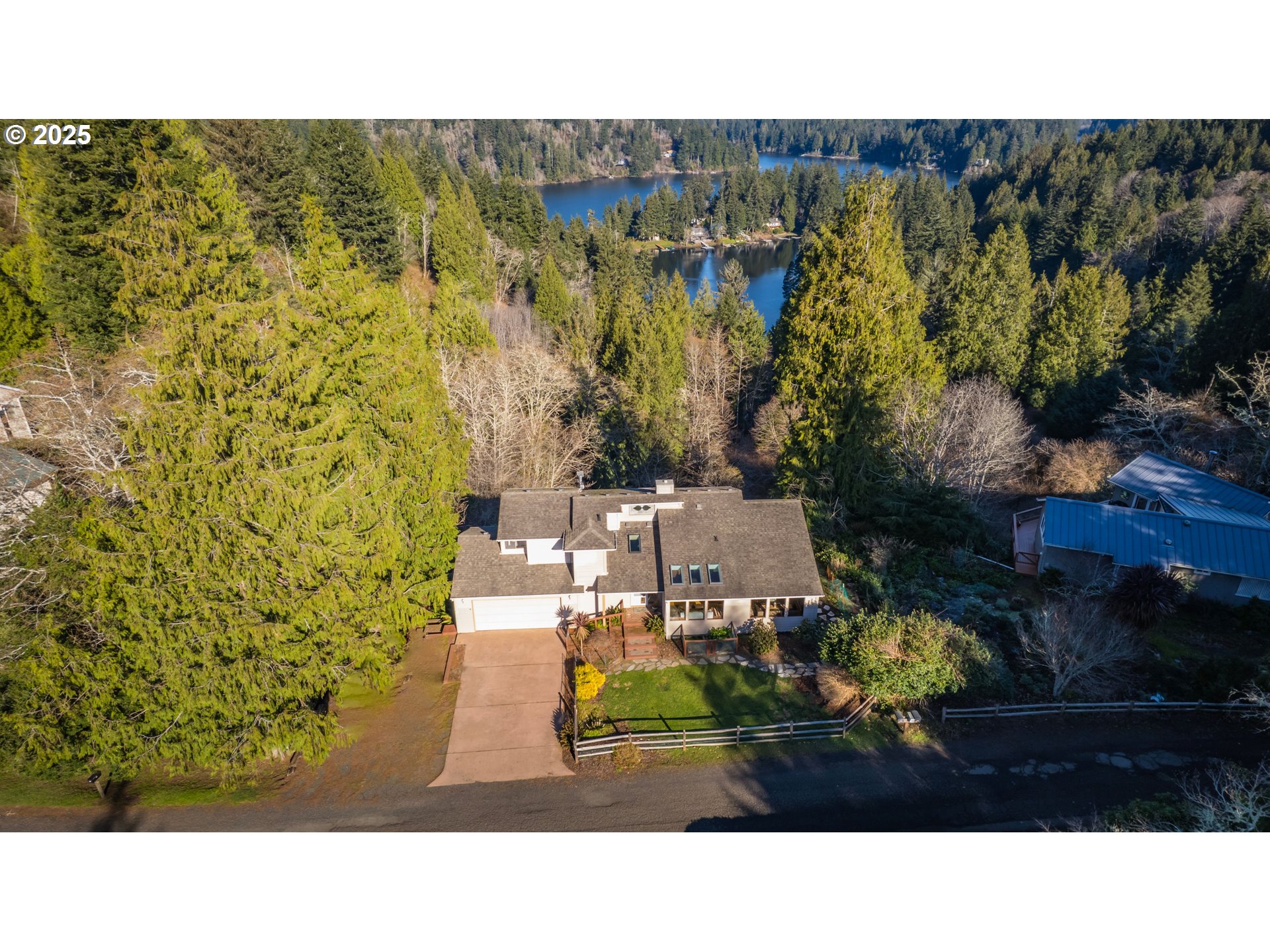 6007 View Loop Florence, OR 97439 - Photo 2 of 44 Gallery Image 2