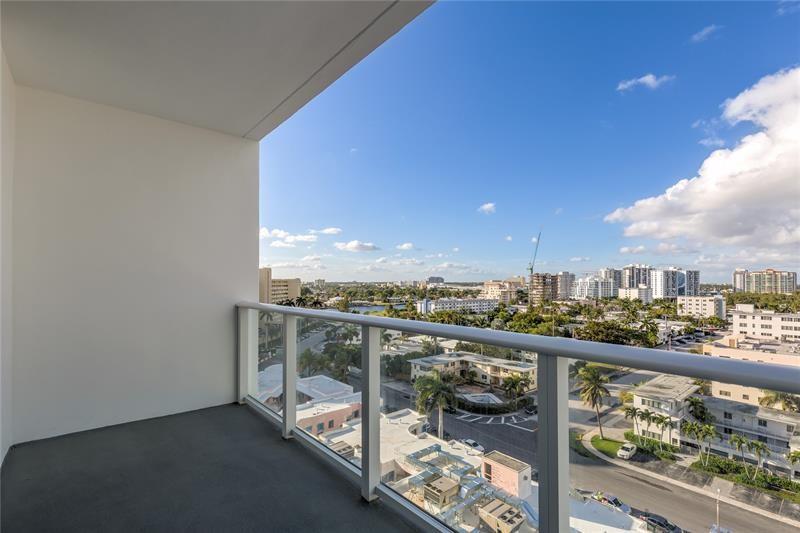 401 North Birch Road, Unit 1012 Fort Lauderdale, FL 33304 - Photo 20 of 44 a view of a city from a balcony