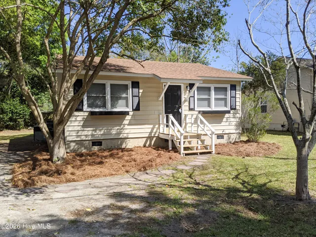 $1,575 | 232 Dixie Avenue, Wilmington, NC 28403