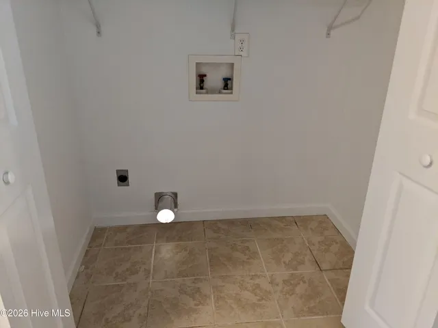 $1,575 | 232 Dixie Avenue, Wilmington, NC 28403