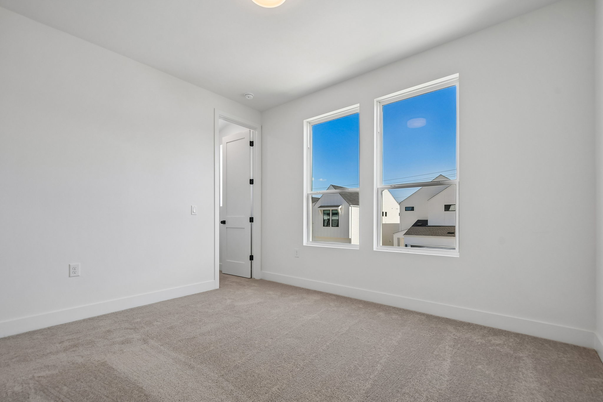 1410 Rambling Rose Road Austin, TX 78745 - Photo 25 of 39 Gallery Image 25