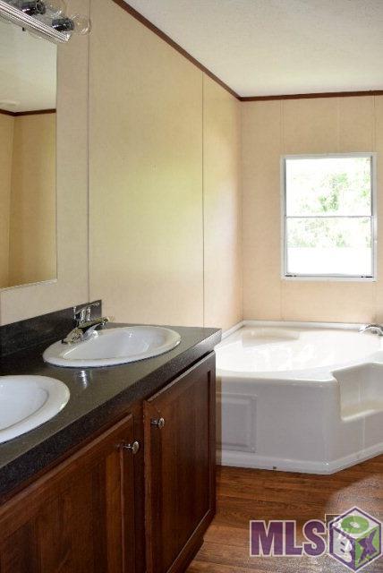 1013 Red Cypress Road Patterson, LA 70392 - Photo 8 of 16 MASTER BATH