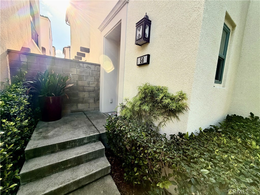 56 Strawberry Grove Irvine, CA 92620 - Photo 2 of 24