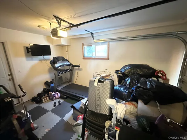 $3,800 | 133 Cleveland Avenue, Unit 2, Long Beach, NY 11561