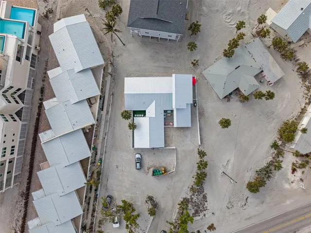 $2,000,000 | 2726 North Beach Road, Englewood, FL 34223