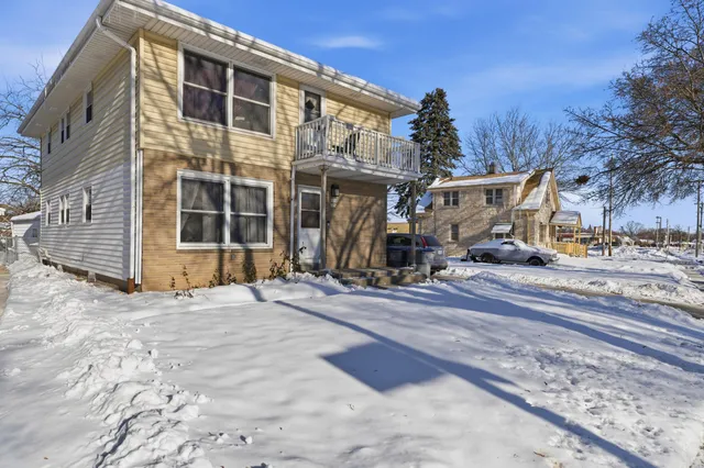 $285,000 | 6654 West Constance Avenue, Unit 6656, Milwaukee, WI 53218