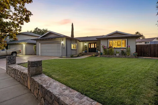 a view of a chairs in front of building