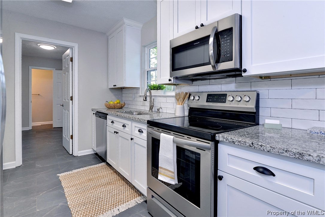 6 Fox Gate Way Hampton, VA 23664 - Photo 11 of 45 Gallery Image 11