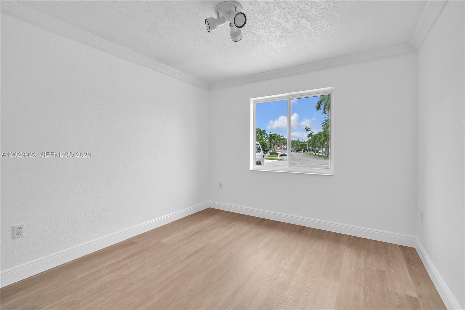15715 Southwest 76th Terrace Miami, FL 33193 - Photo 20 of 40 Photo 20