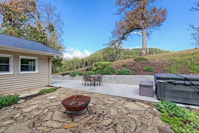 $1,599,500 | 1306 Hot House Road, Hayesville, NC 28904