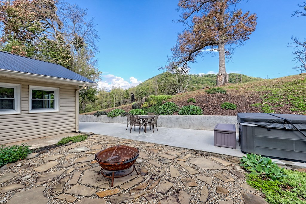 1306 Hot House Road Hayesville, NC 28904 - Photo 28 of 99