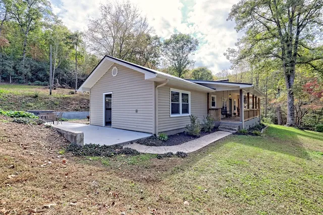 $1,599,500 | 1306 Hot House Road, Hayesville, NC 28904