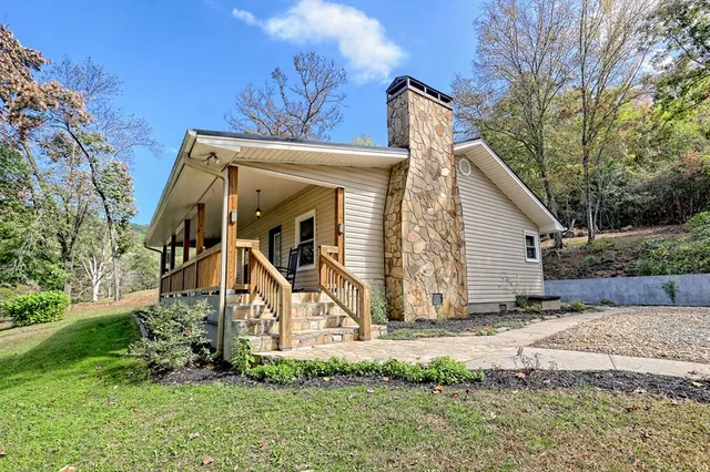 $1,599,500 | 1306 Hot House Road, Hayesville, NC 28904