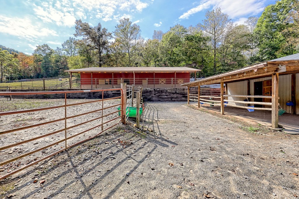 1306 Hot House Road Hayesville, NC 28904 - Photo 53 of 99