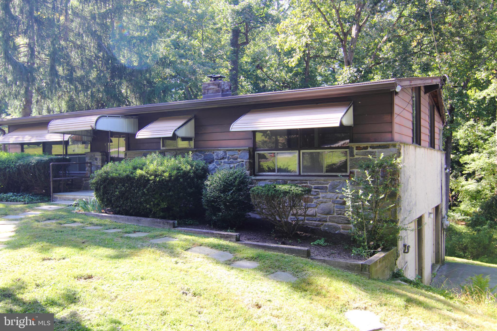 146 Brookside Road Newtown Square, PA 19073 - Photo 3 of 25