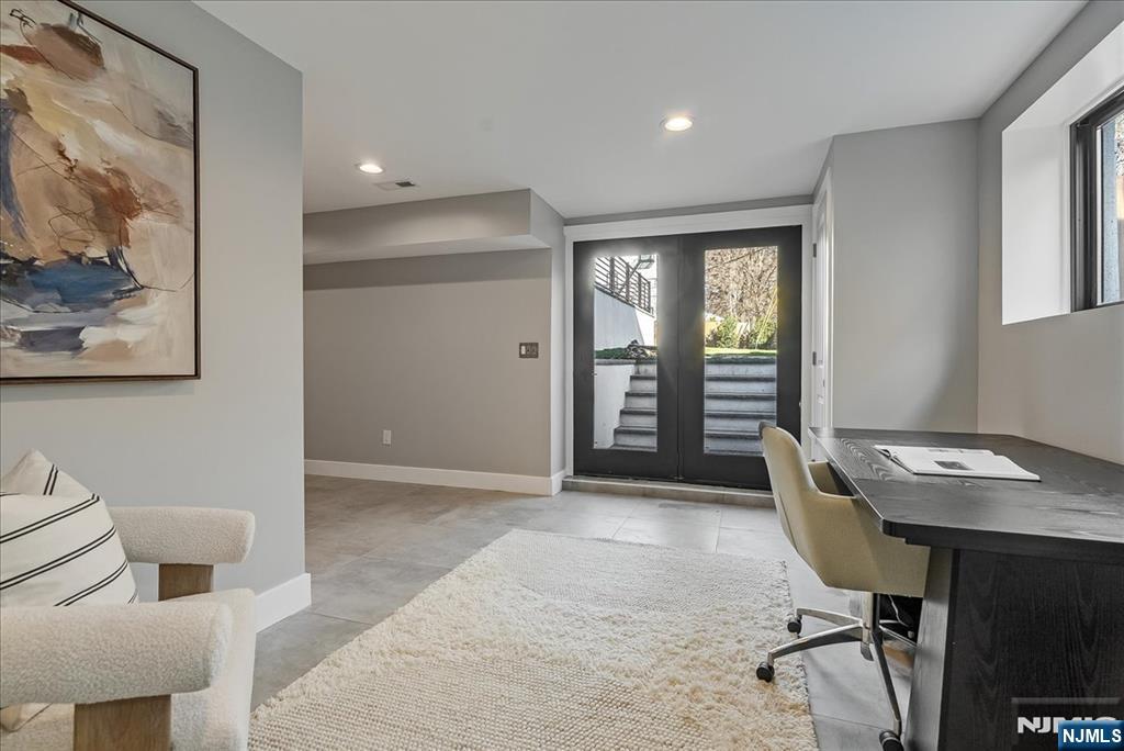 36 James Street Montclair, NJ 07042 - Photo 39 of 48 a workspace with furniture and window