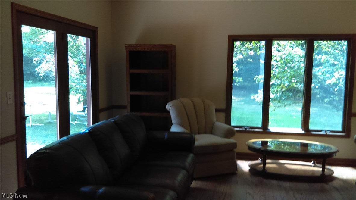 3600 Spring Valley Road Akron, OH 44333 - Photo 7 of 18