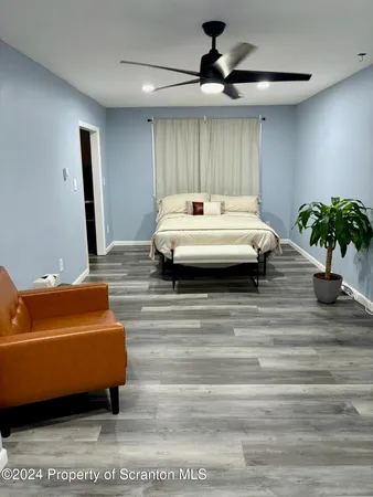 $795 | 300 Penn & New York, Scranton, PA 18509