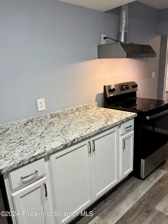 $795 | 300 Penn & New York, Scranton, PA 18509