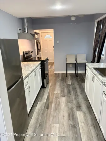 $795 | 300 Penn & New York, Scranton, PA 18509