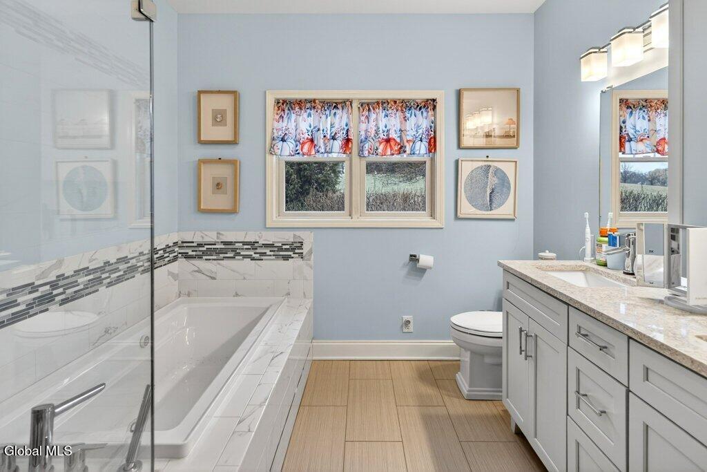 1 Conway Circle Colonie, NY 12211 - Photo 21 of 52 021-023_DSC00257_m