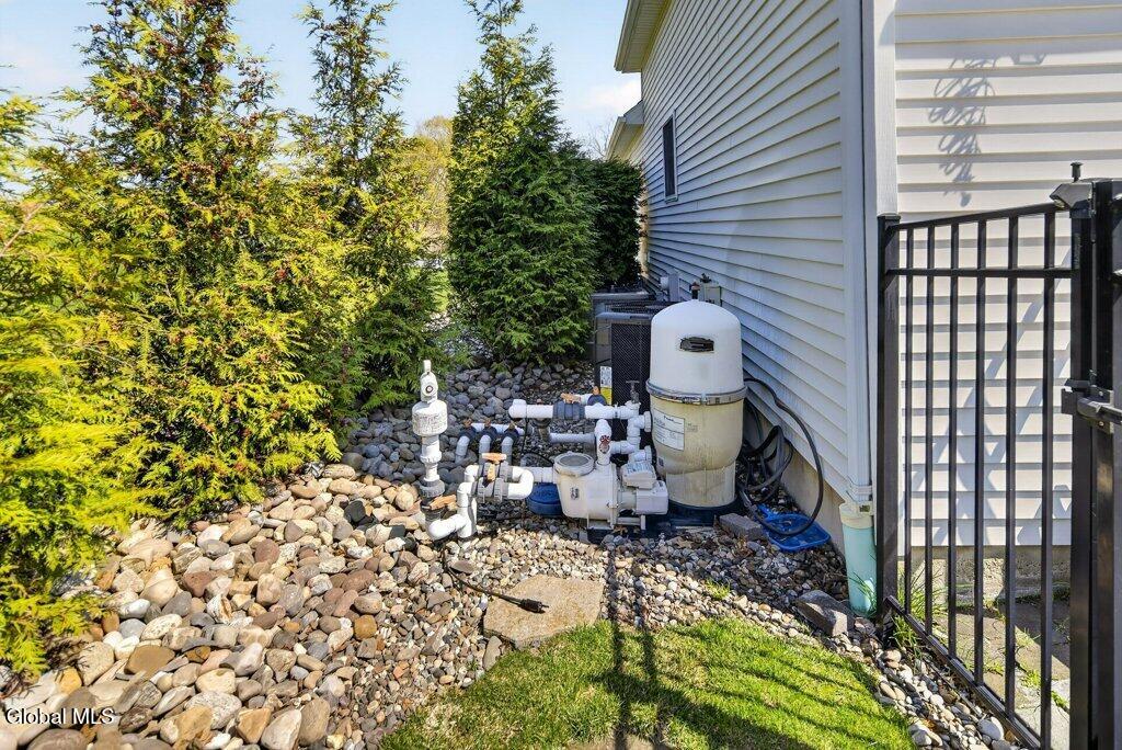 1 Conway Circle Colonie, NY 12211 - Photo 35 of 52 035-042_DSC01901_m
