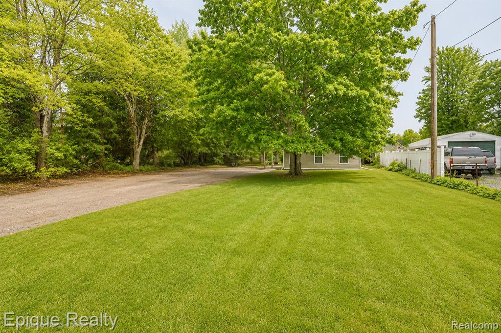 5649 Lapeer Road Smiths Creek, MI 48074 - Photo 13 of 14