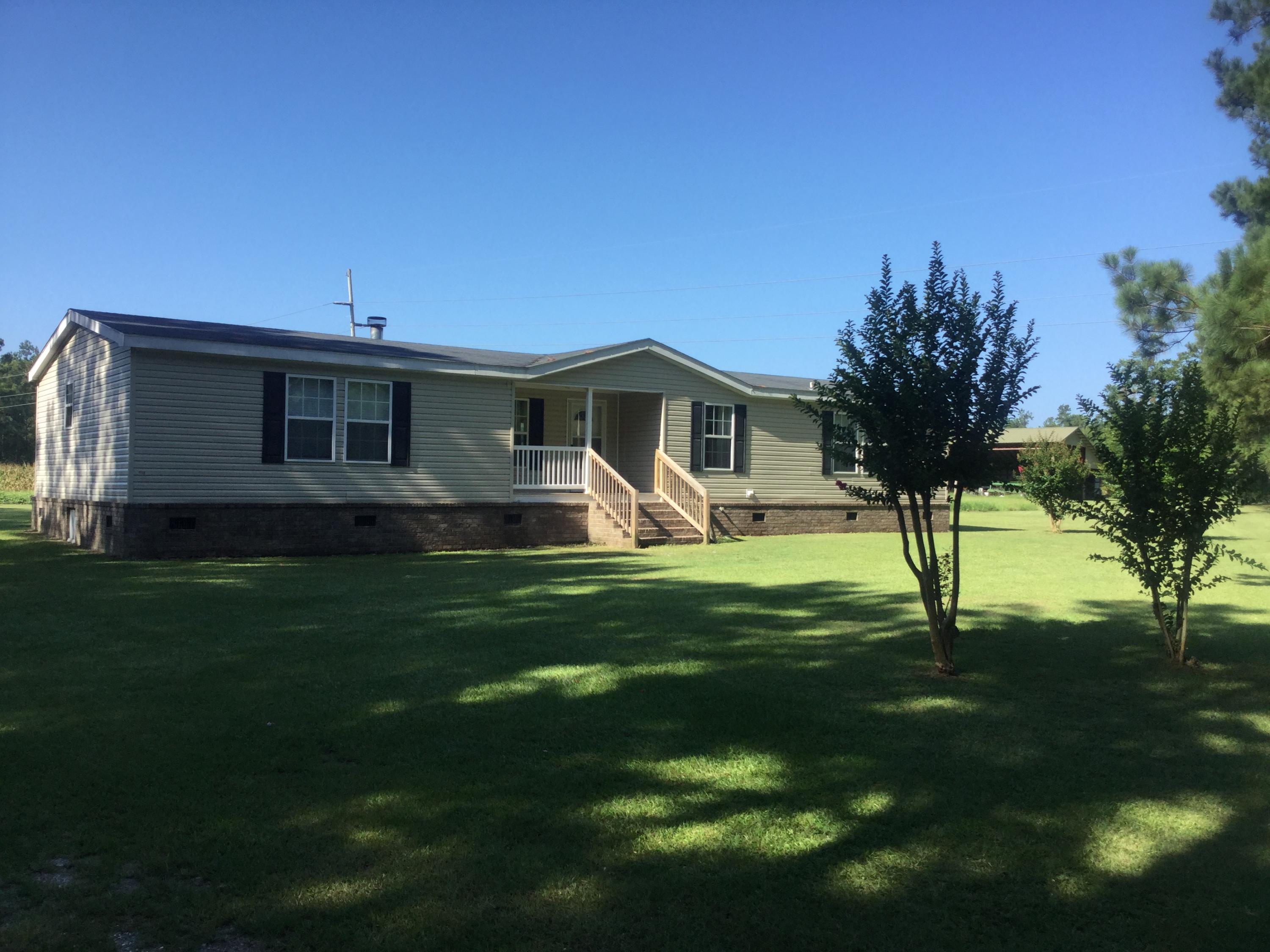 528 Dennis Ridge Road Bonneau, SC 29431 - Photo 1 of 19 image