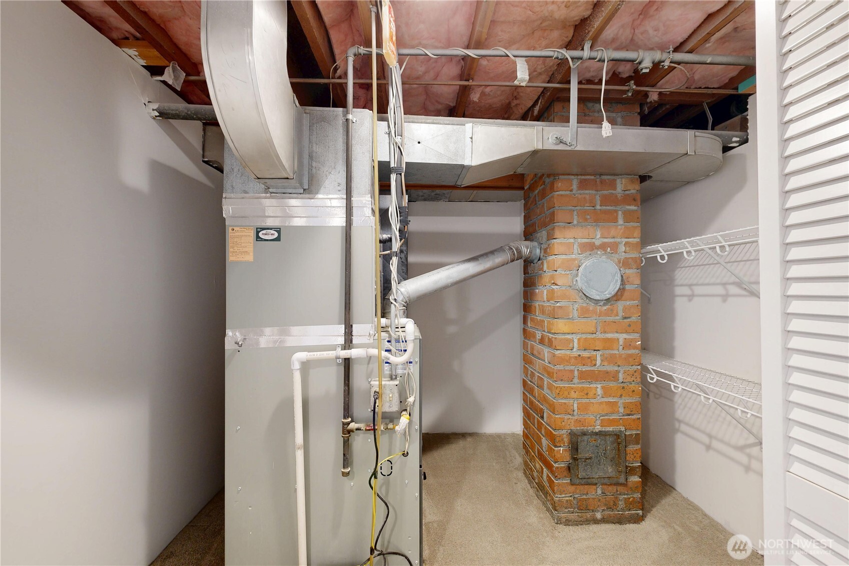 1303 Modoc Street Walla Walla, WA 99362 - Photo 27 of 40 a view of entryway