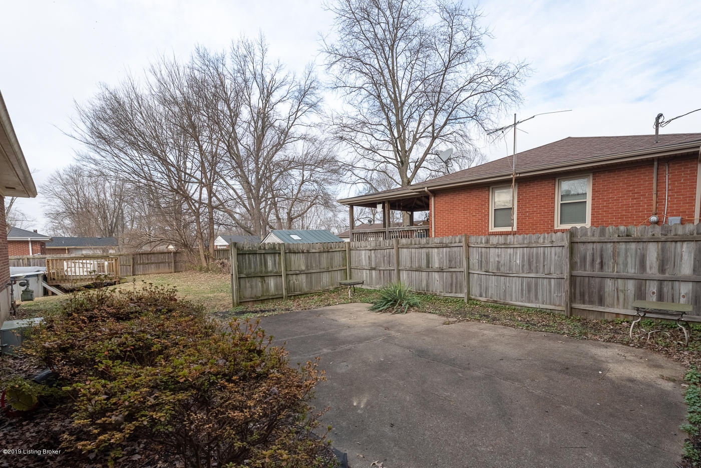 9115 Waltlee Road Louisville, KY 40291 - Photo 35 of 38 9115 Waltlee Rd (25 of 30)