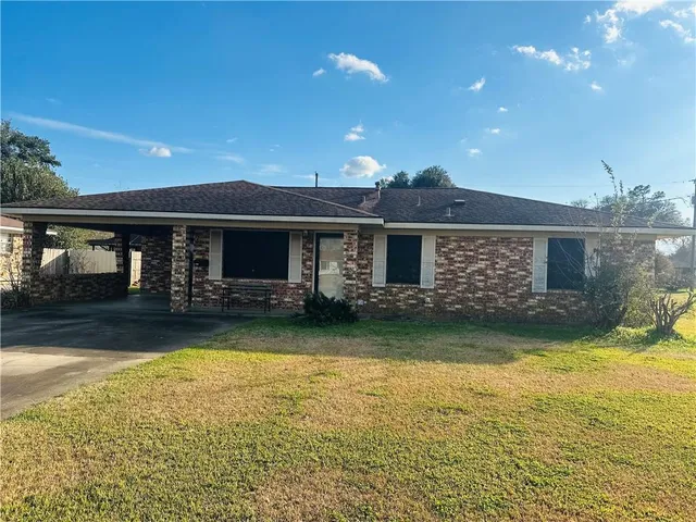 $149,900 | 1708 Oak Manor Drive, Bunkie, LA 71322