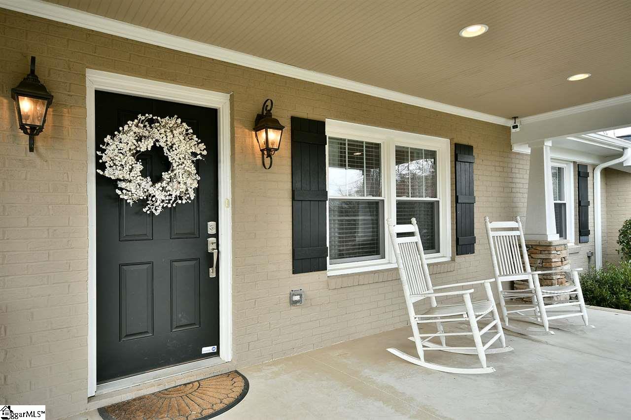 529 Pimlico Road Greenville, SC 29607 - Photo 5 of 36