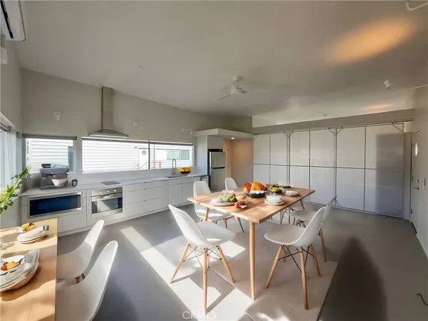 $2,750 | 161 North Garden Street, Ventura, CA 93001