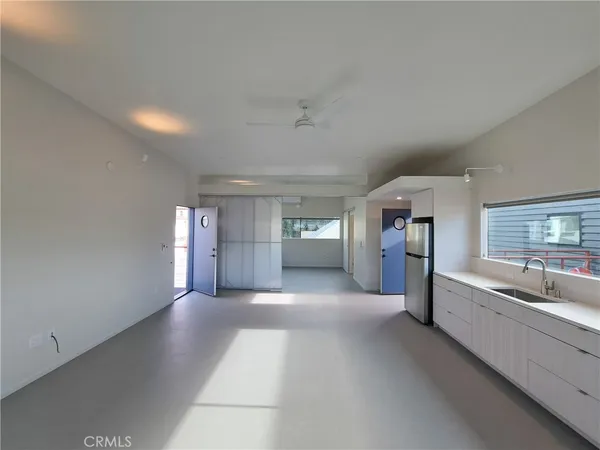 $2,750 | 161 North Garden Street, Ventura, CA 93001