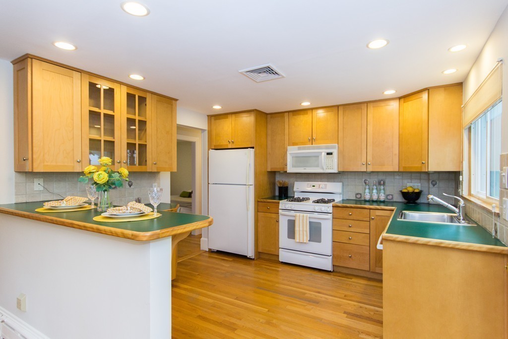 99 Clearwater Road Newton, MA 02462 - Photo 2 of 14