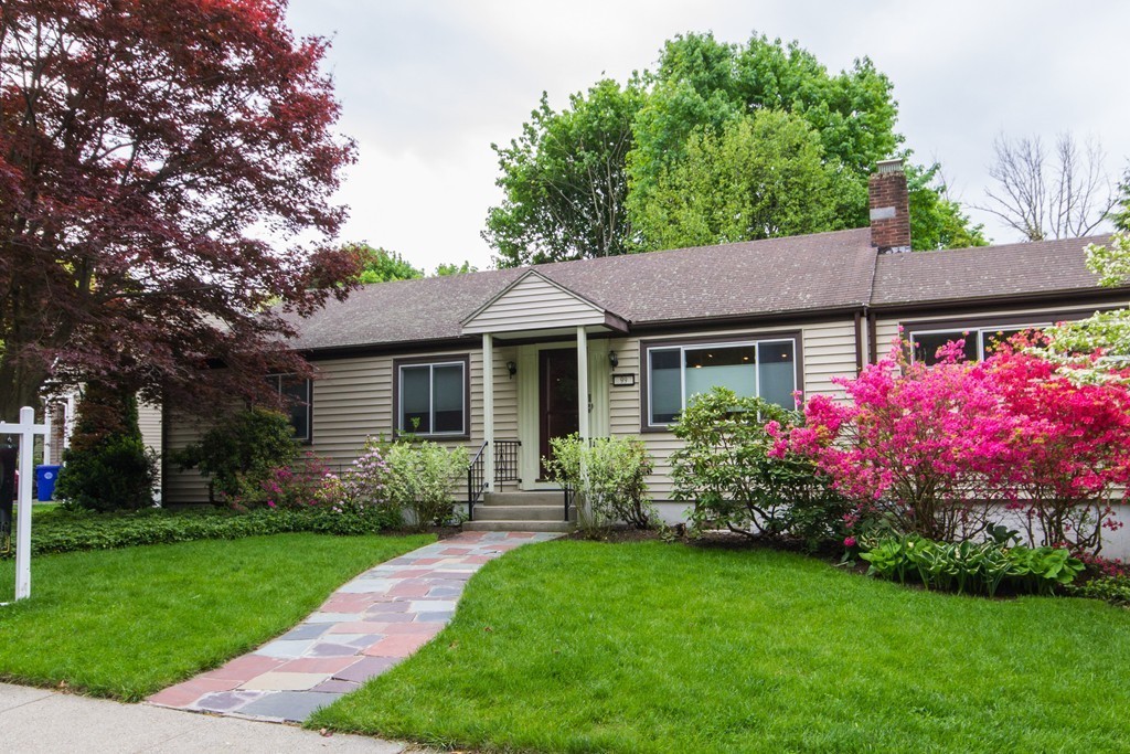 99 Clearwater Road Newton, MA 02462 - Photo 10 of 14
